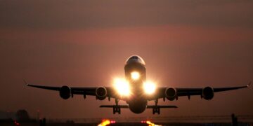 Atardecer de AeropuertoFlight MH370 in Cambodian Jungle